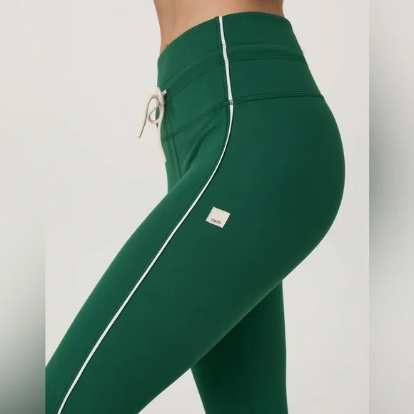 NWT Vuori Daily Piped Legging Size Small Sold Out Green - Picture 2 of 2